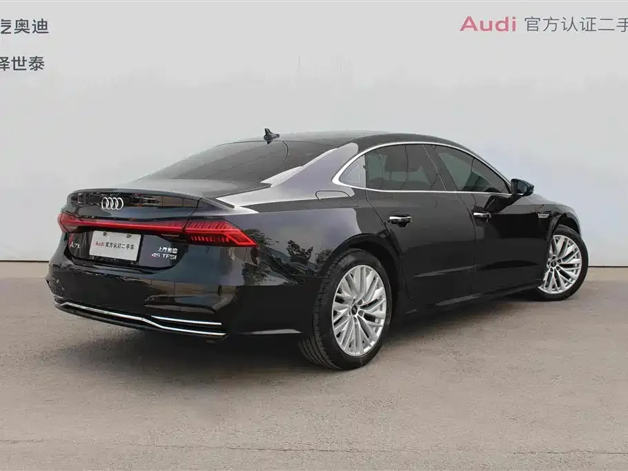 Audi A7L — фото 6