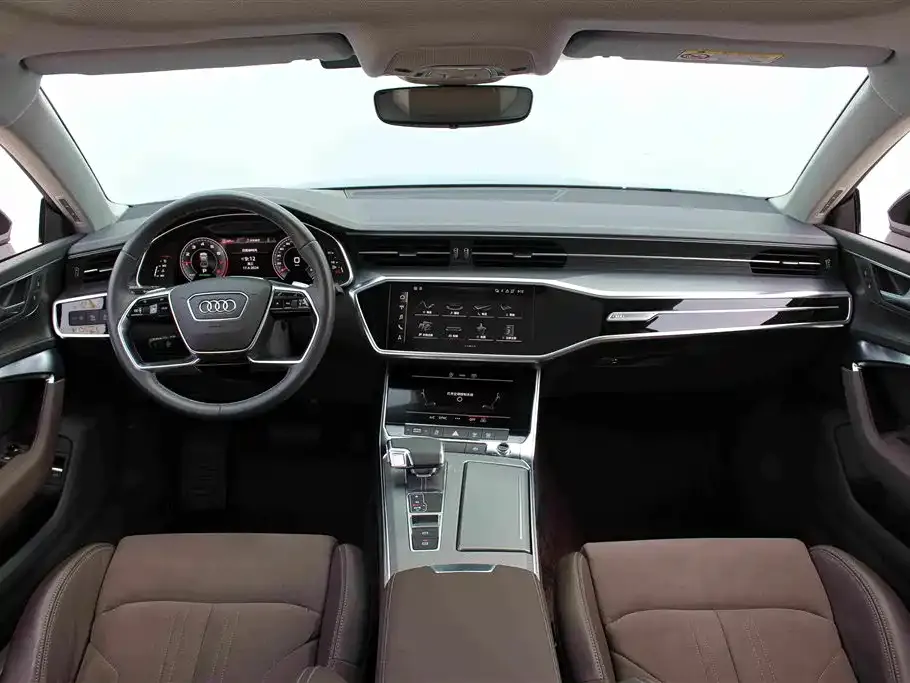 Audi A7L — фото 5
