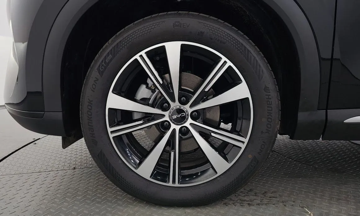 BYD Atto 3 — фото 10