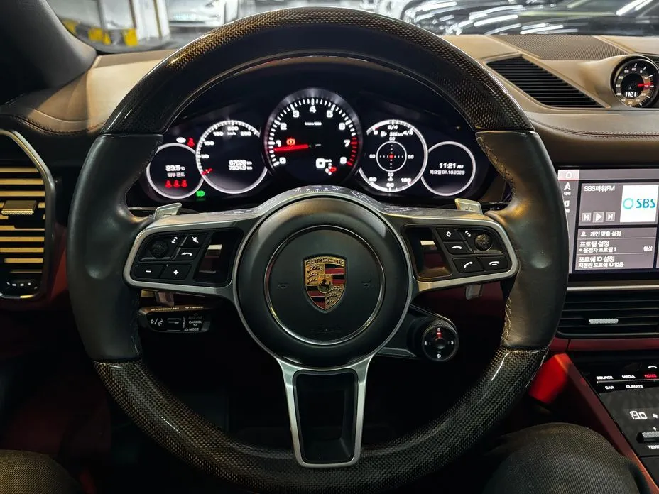 Porsche Cayenne — фото 9