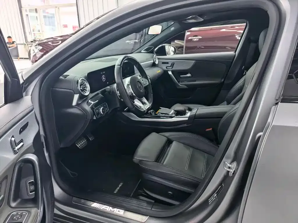 Mercedes-Benz A-Class AMG — фото 4