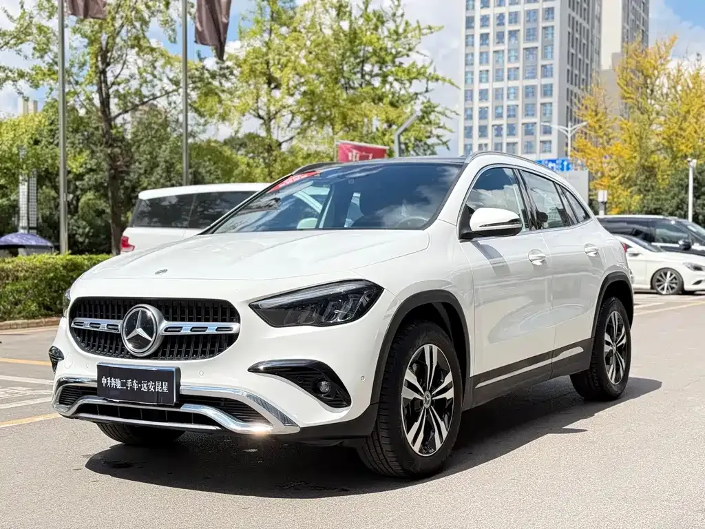 Mercedes-Benz GLA — фото 8