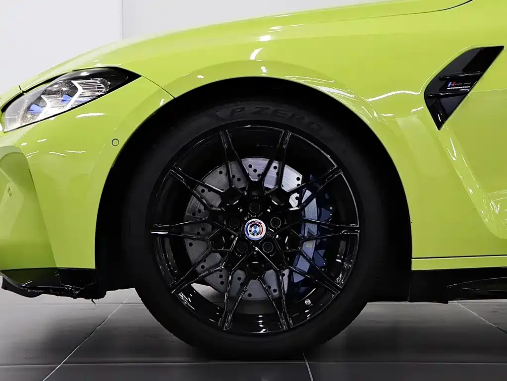 BMW M4 — фото 9