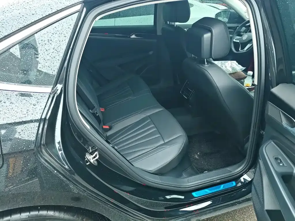 Volkswagen Passat — фото 3