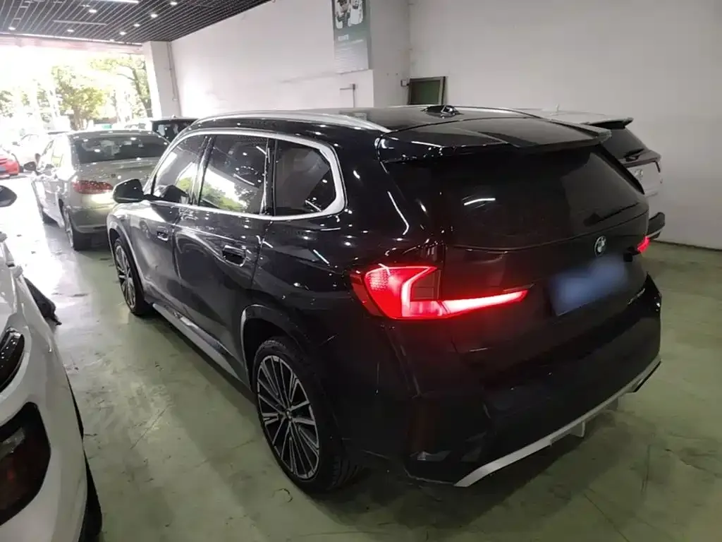 BMW X1 — фото 9