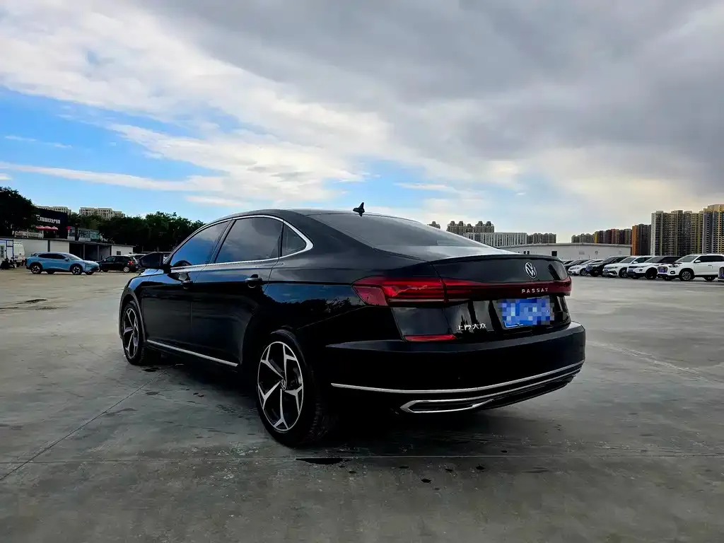 Volkswagen Passat — фото 5