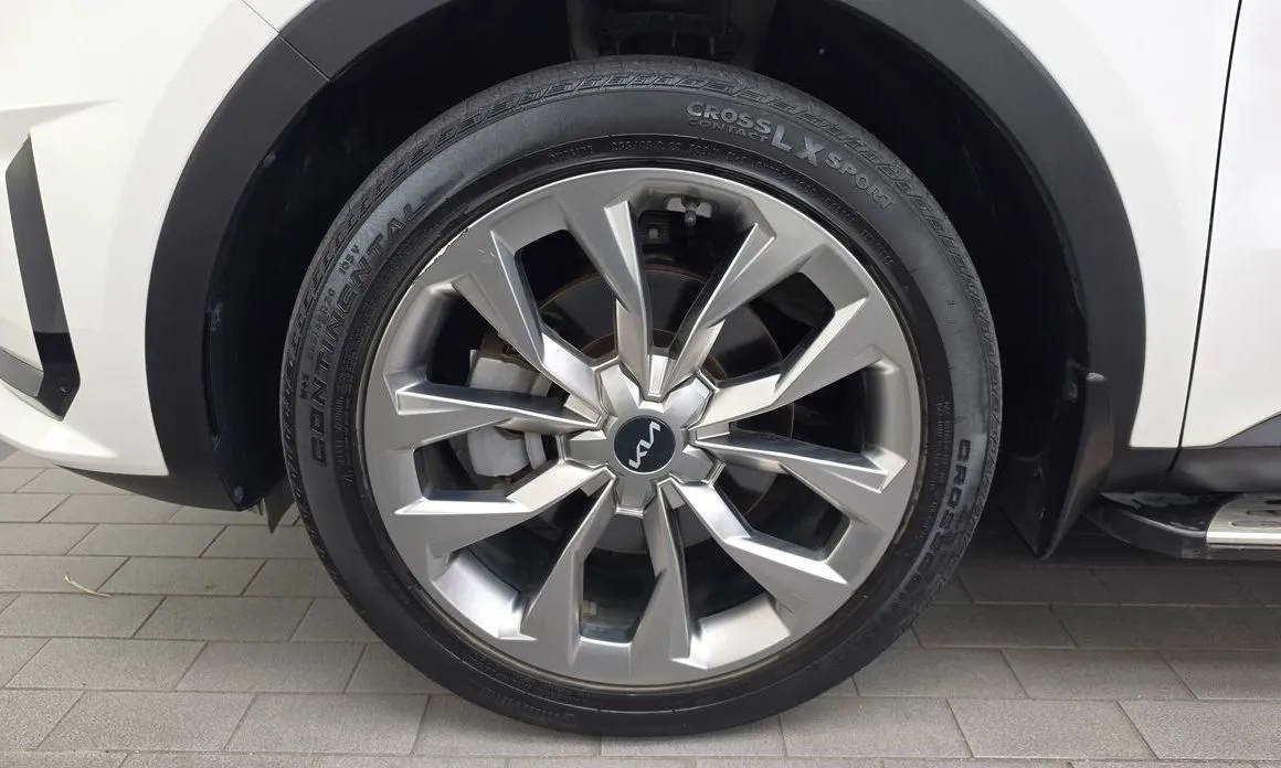 Kia Sorento — фото 8