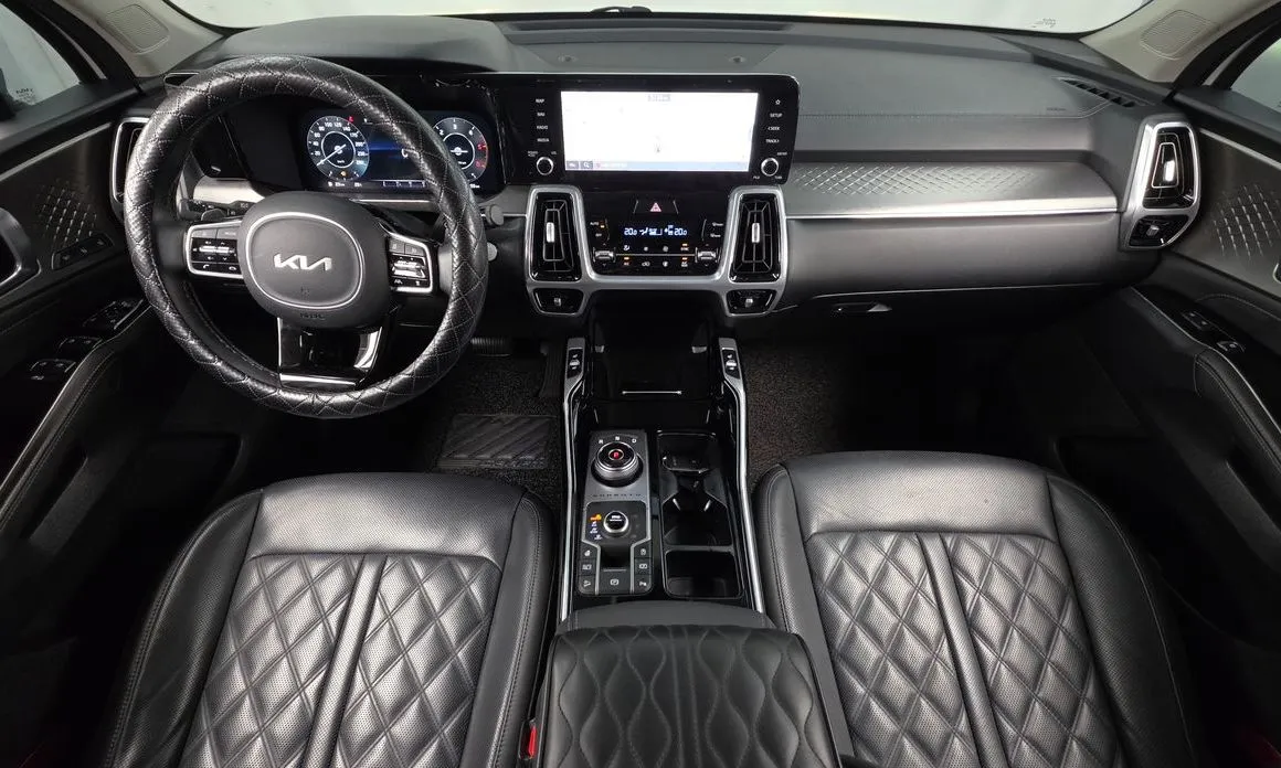 Kia Sorento — фото 10