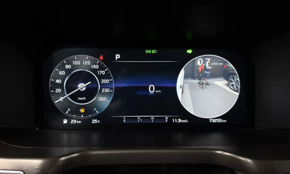 Kia Sorento — фото 7