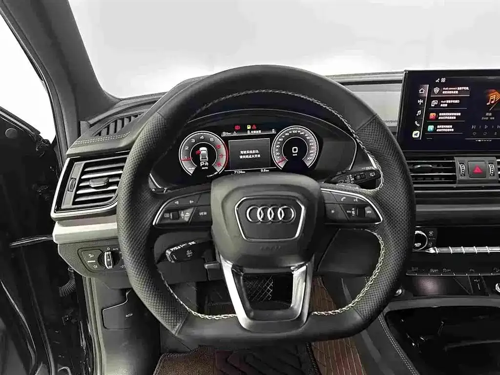Audi Q5L — фото 4