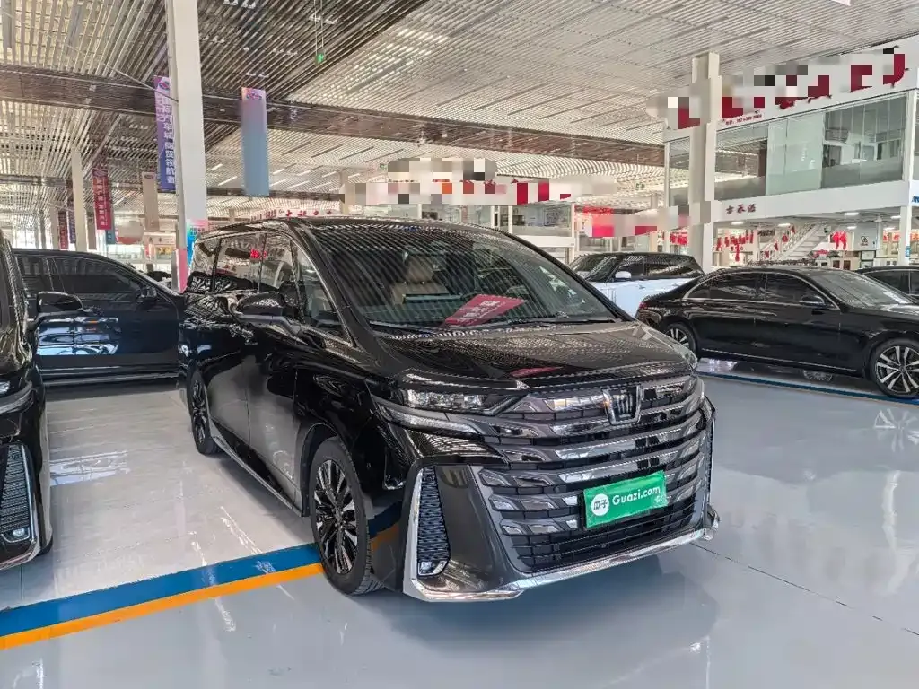 Toyota Vellfire — фото 9