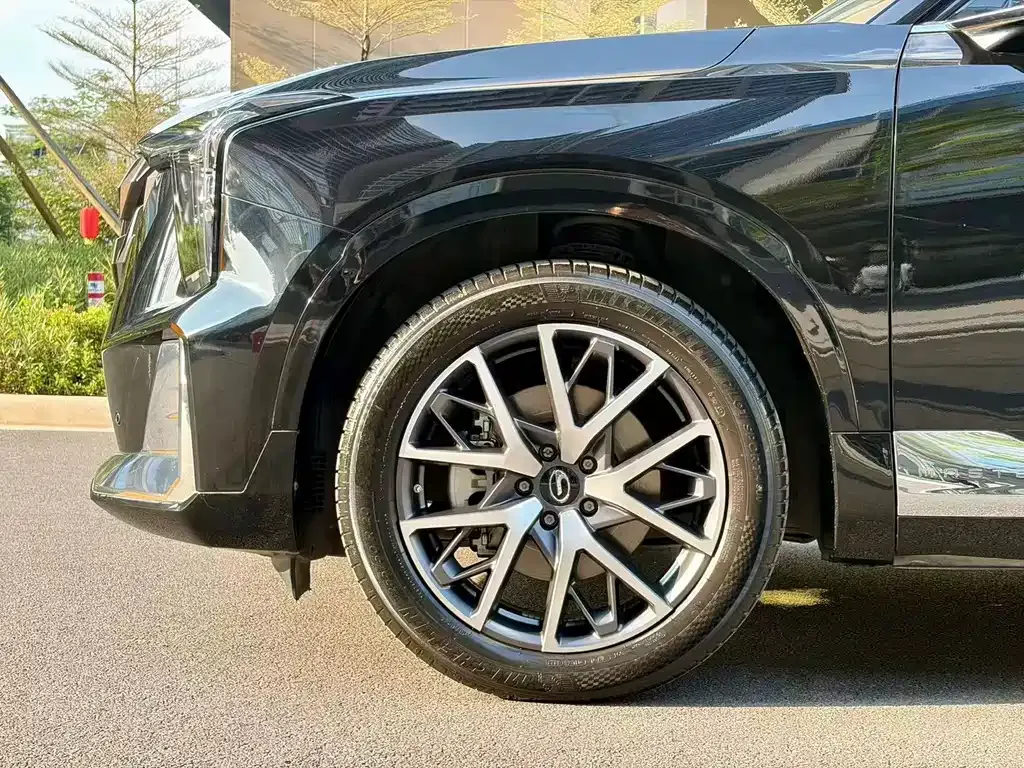 GAC Motor Trumpchi GS8 — фото 10