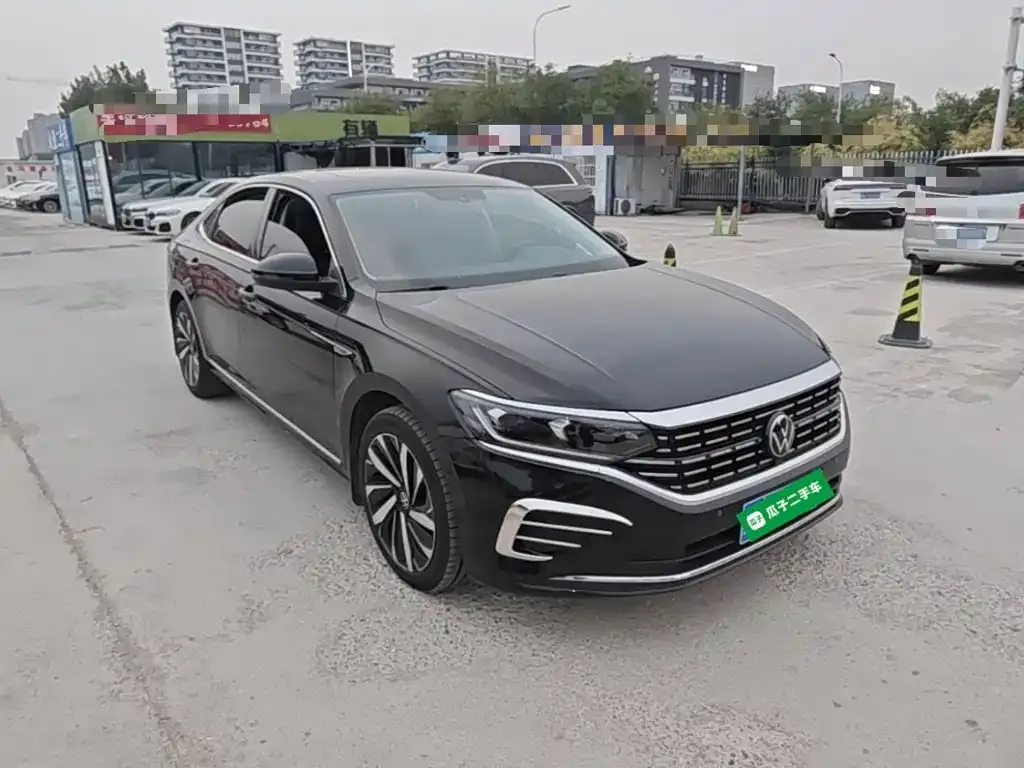 Volkswagen Passat — фото 9