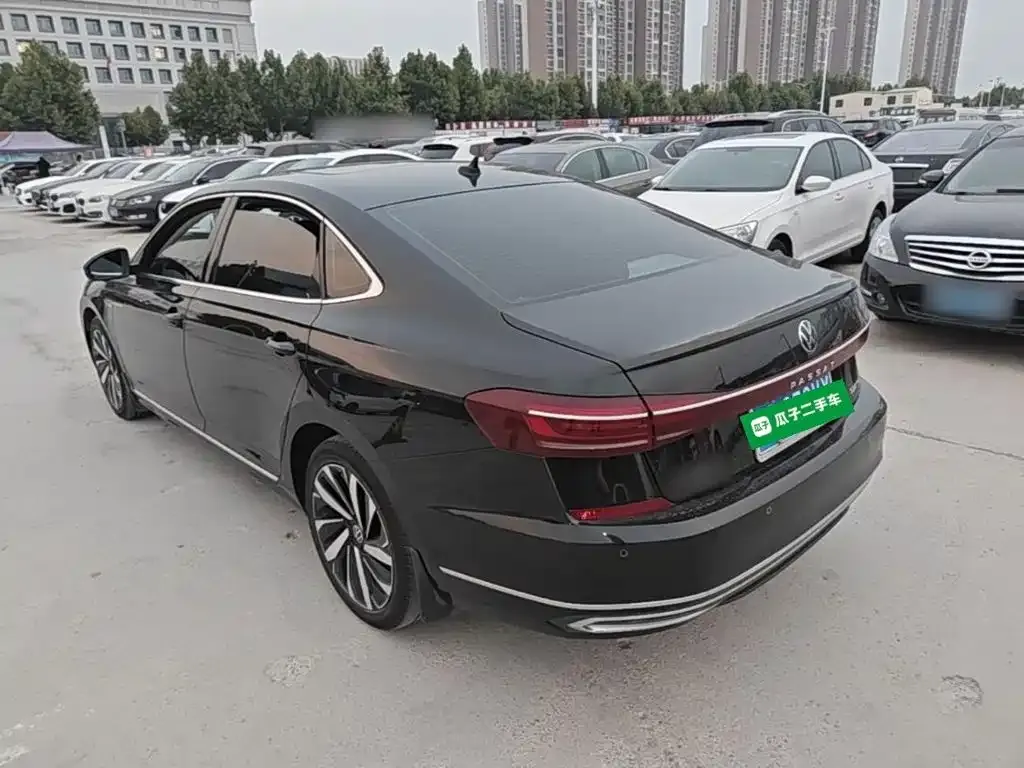 Volkswagen Passat — фото 10