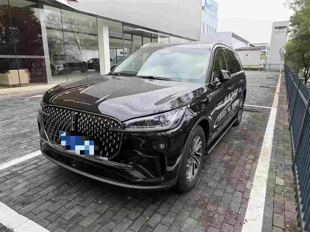 Lincoln Aviator — фото 1