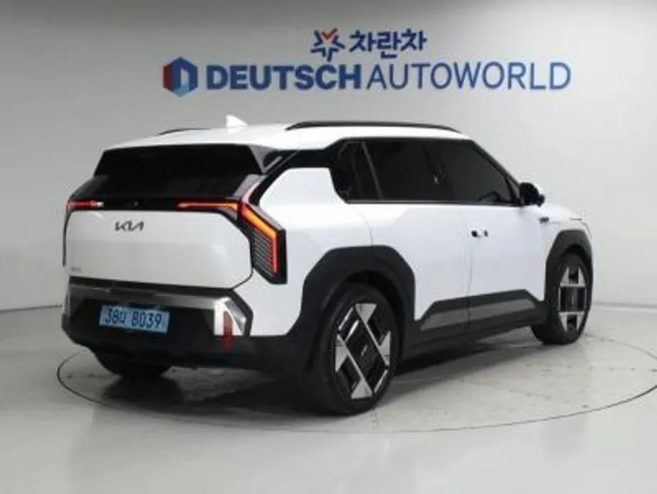 Kia EV3 — фото 2