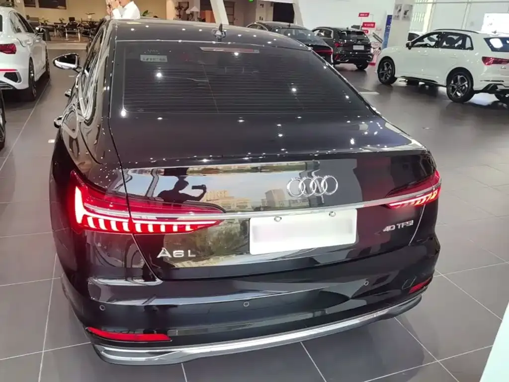 Audi A6L — фото 6