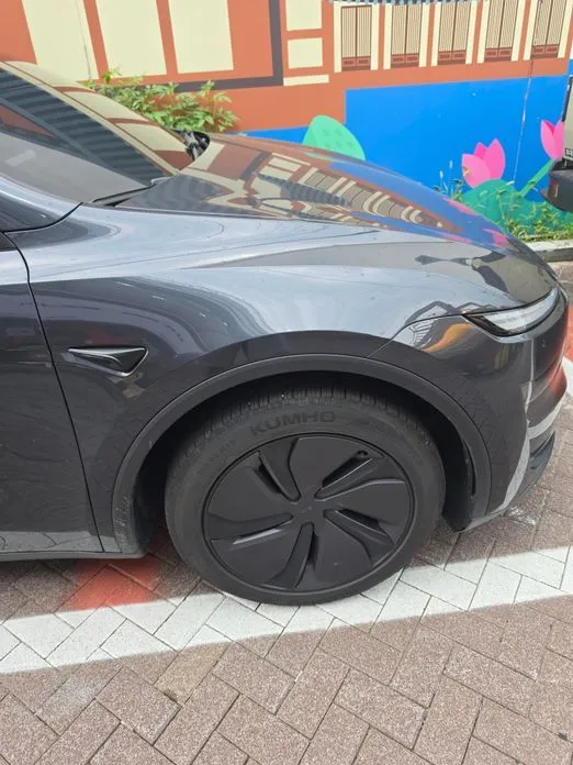 Tesla Model Y — фото 6