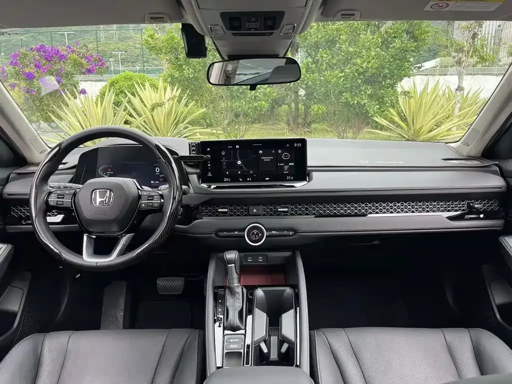 Honda Accord — фото 5