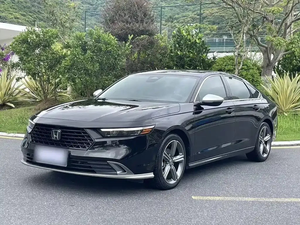 Honda Accord — фото 7