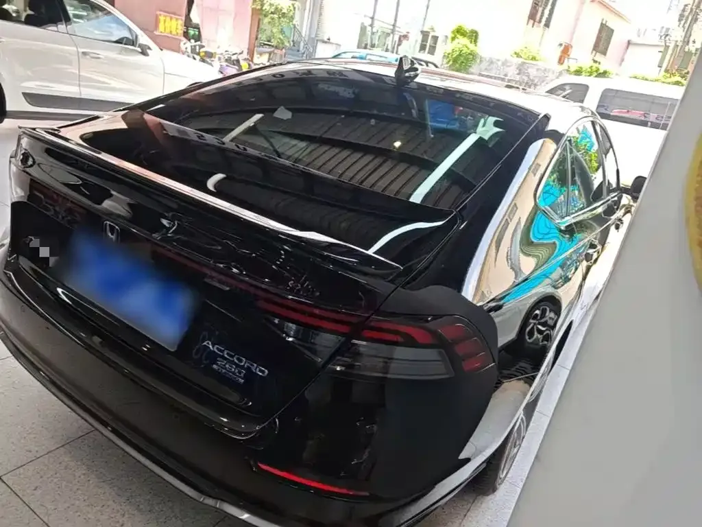 Honda Accord — фото 3