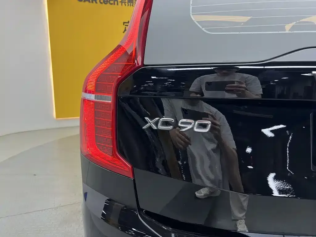 Volvo XC90 — фото 3