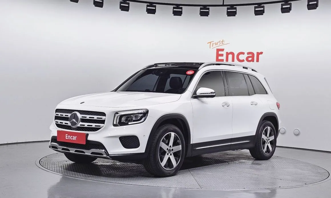 Mercedes-Benz GLB-Class — фото 1