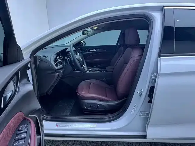 Buick Regal — фото 2