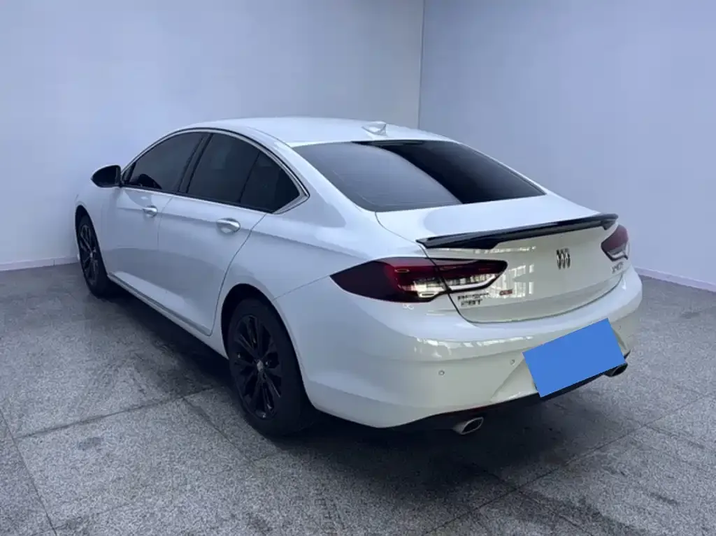 Buick Regal — фото 8