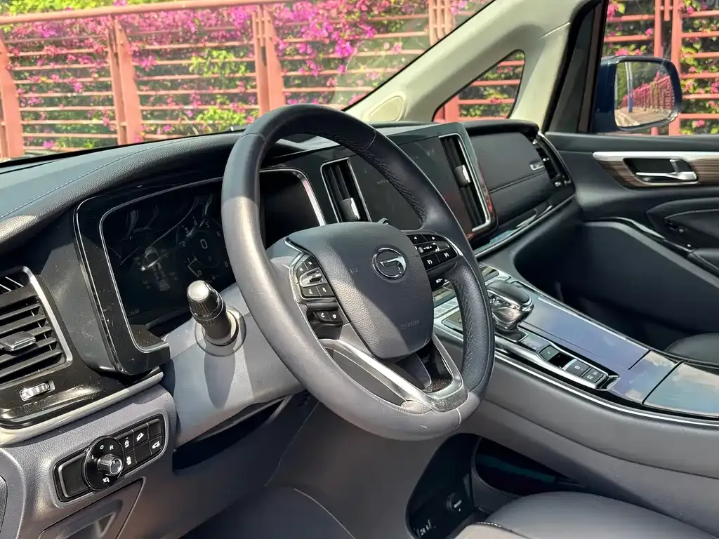 GAC Motor Trumpchi M8 — фото 6