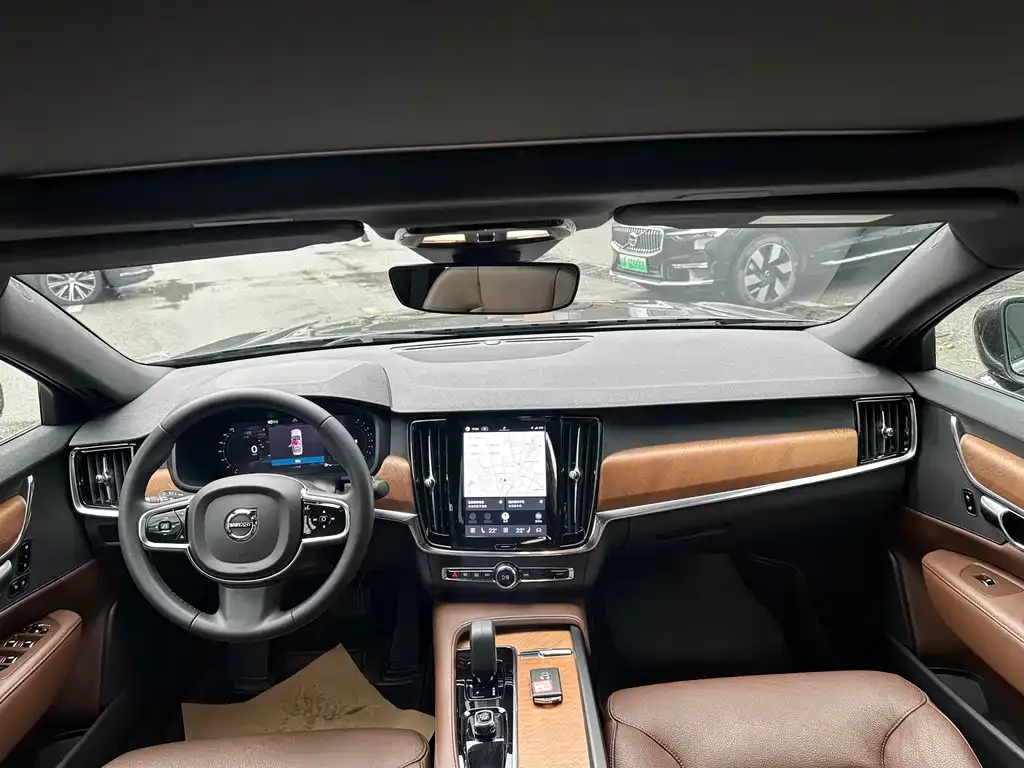 Volvo S90 — фото 2