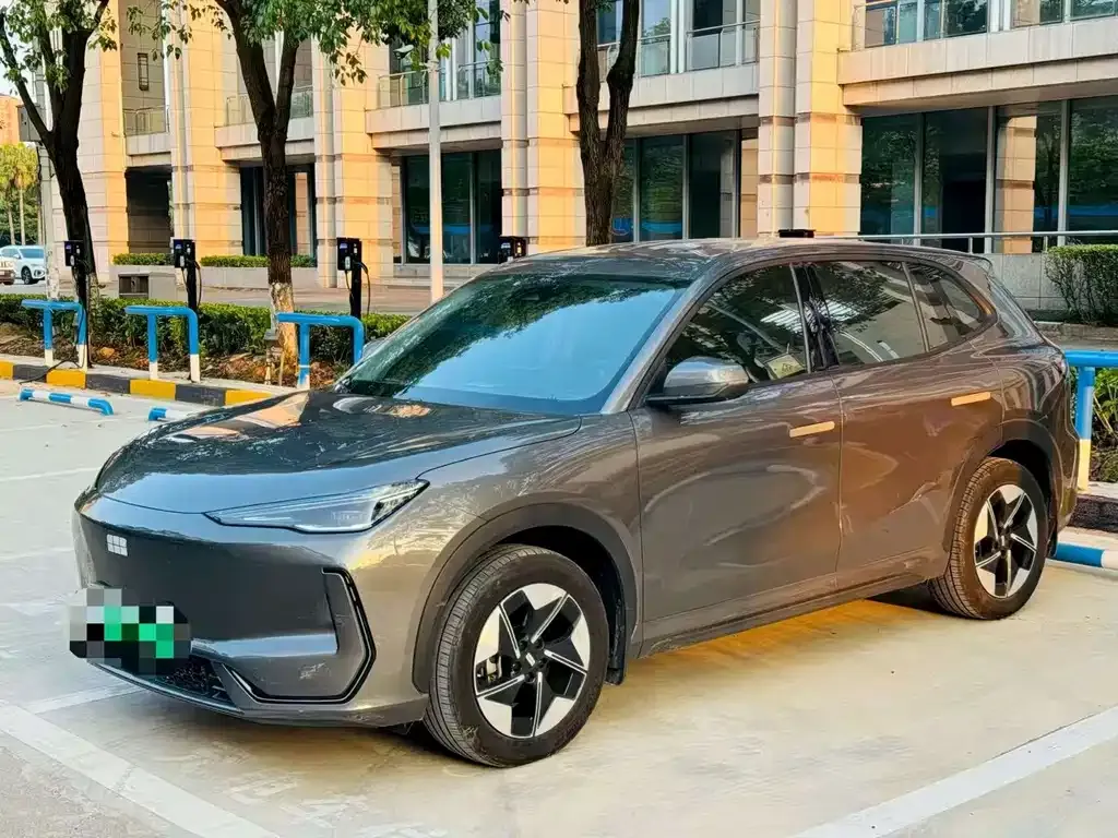 Geely Galaxy E5 — фото 1
