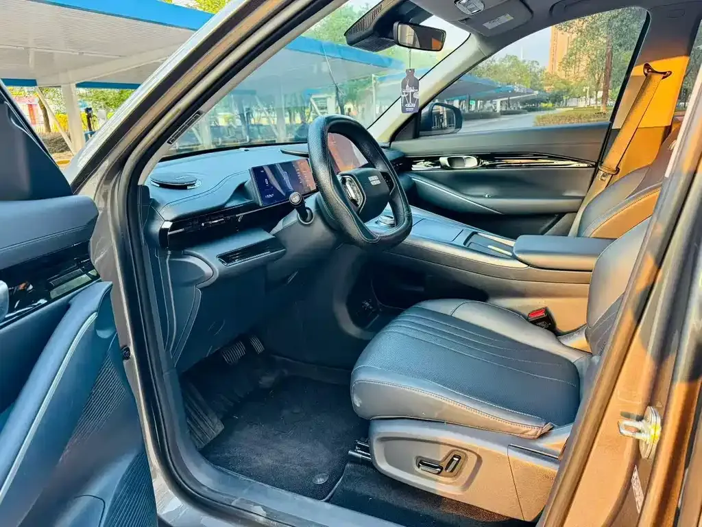 Geely Galaxy E5 — фото 5