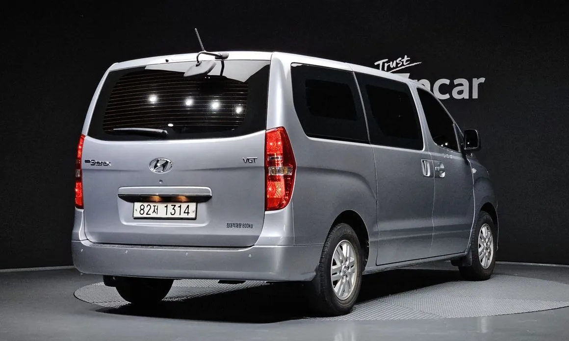 Hyundai Starex — фото 4