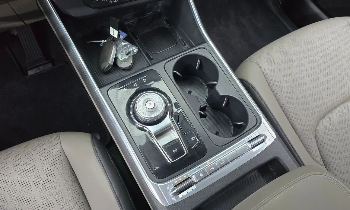 Kia Carnival — фото 10