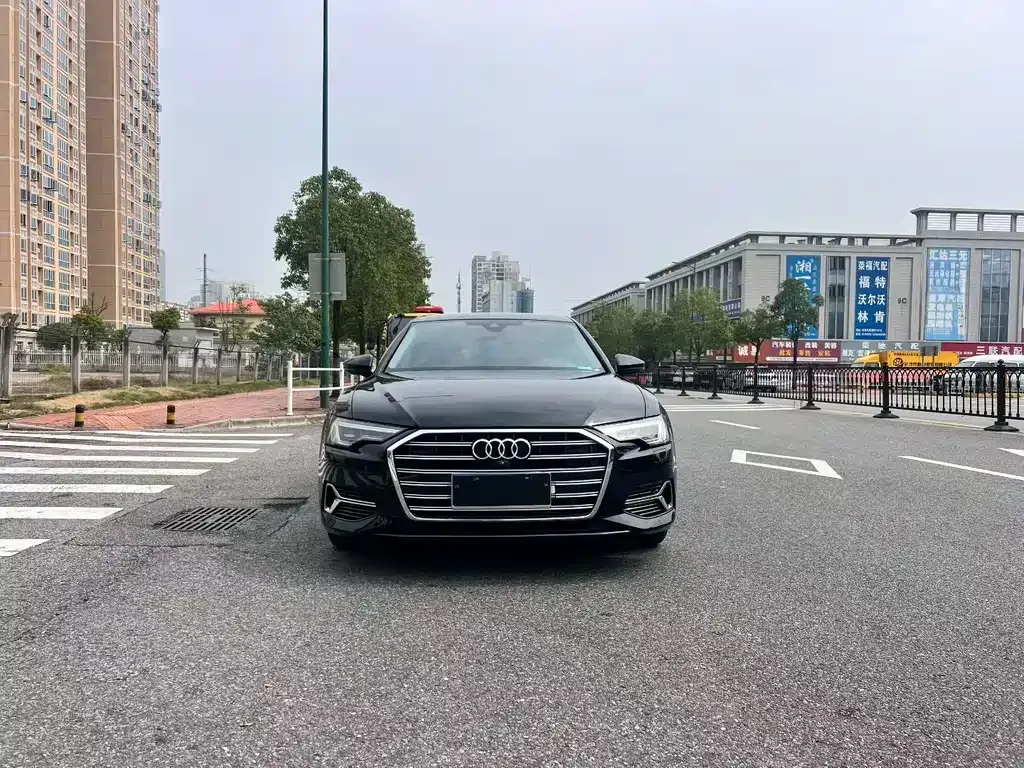 Audi A6L — фото 5