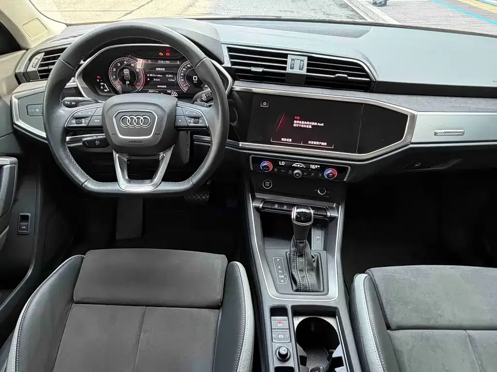 Audi Q3 — фото 2