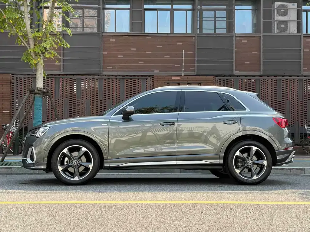 Audi Q3 — фото 4