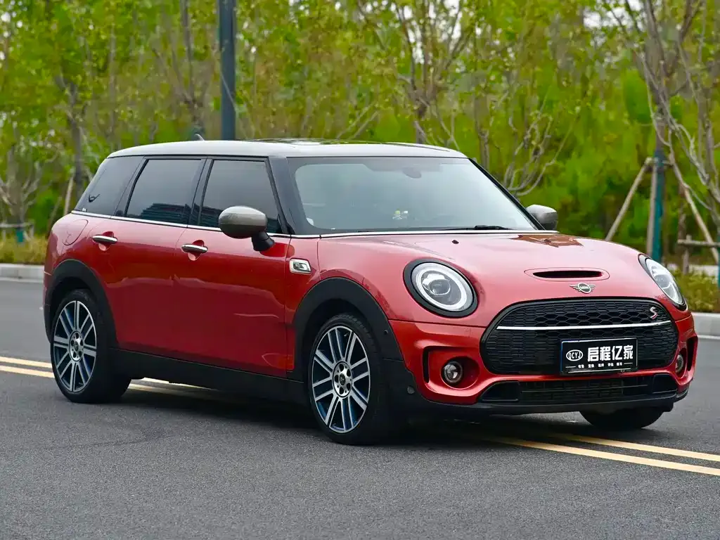 MINI Clubman — фото 6