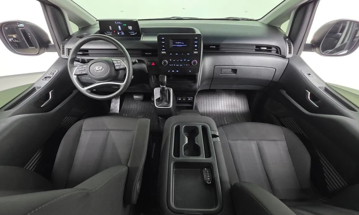Hyundai Staria — фото 2