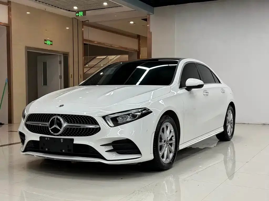 Mercedes-Benz A-Class — фото 1