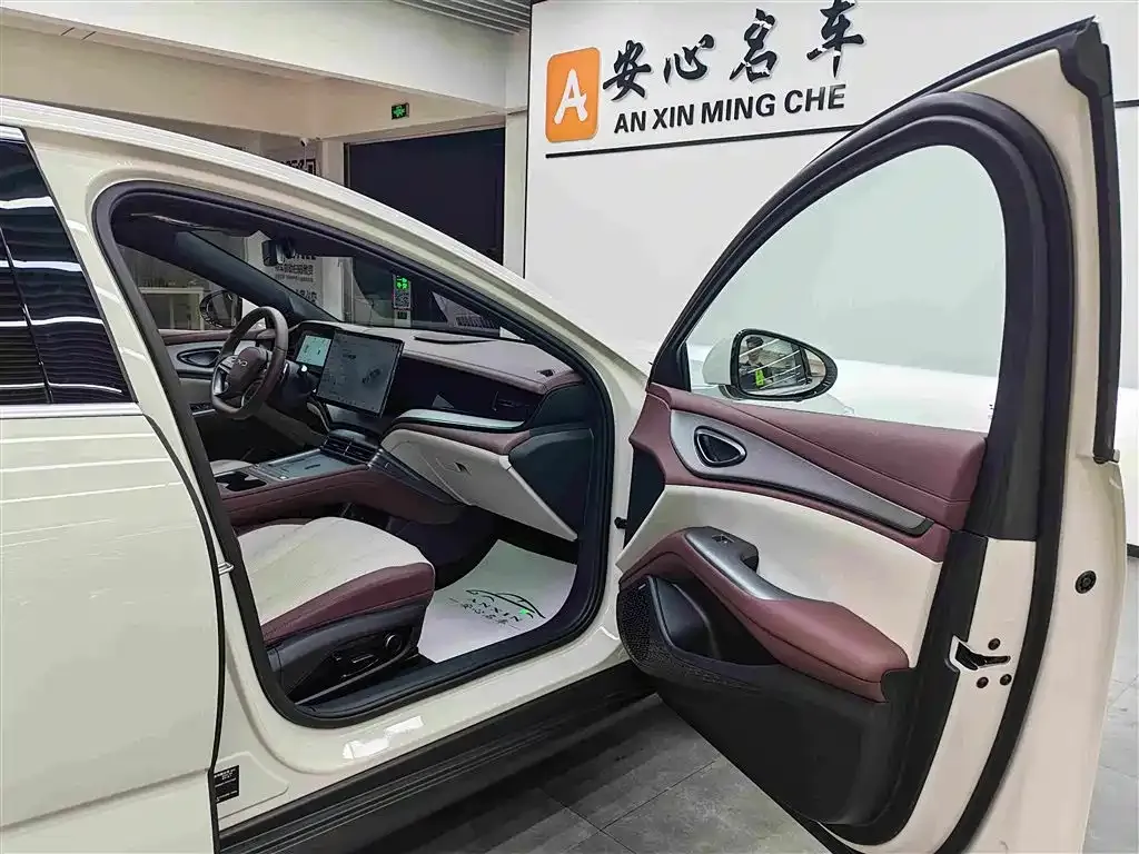 BYD Seal 07 DM-i — фото 5