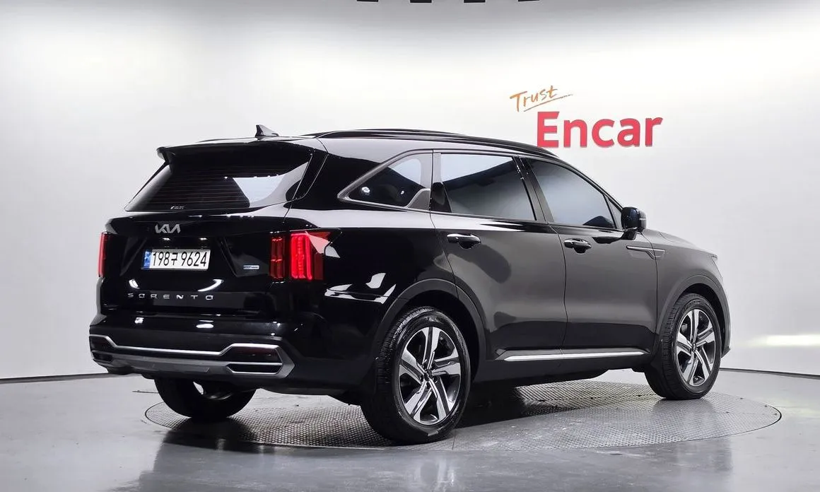 Kia Sorento — фото 6