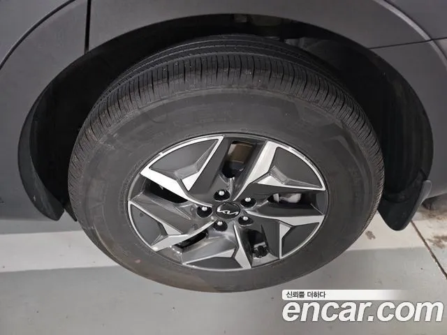 Kia Sorento — фото 6
