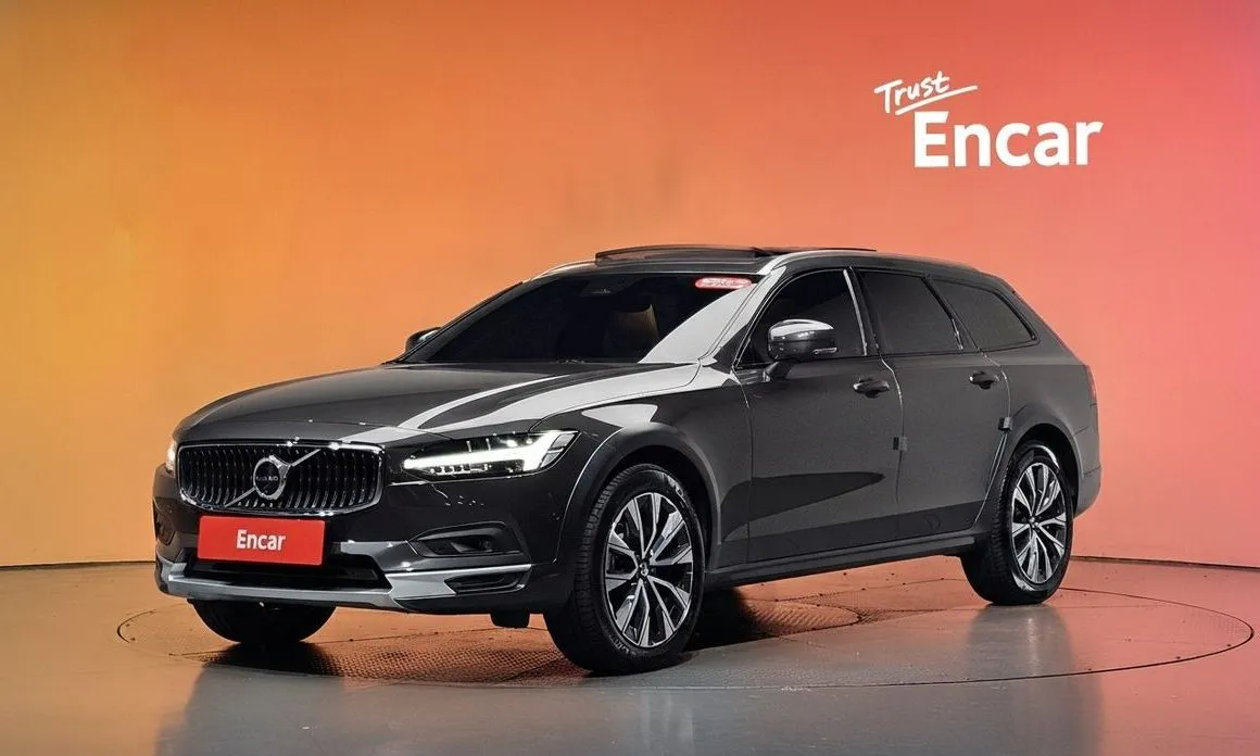 Volvo V90 — фото 1