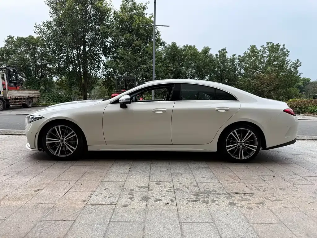 Mercedes-Benz CLS — фото 4