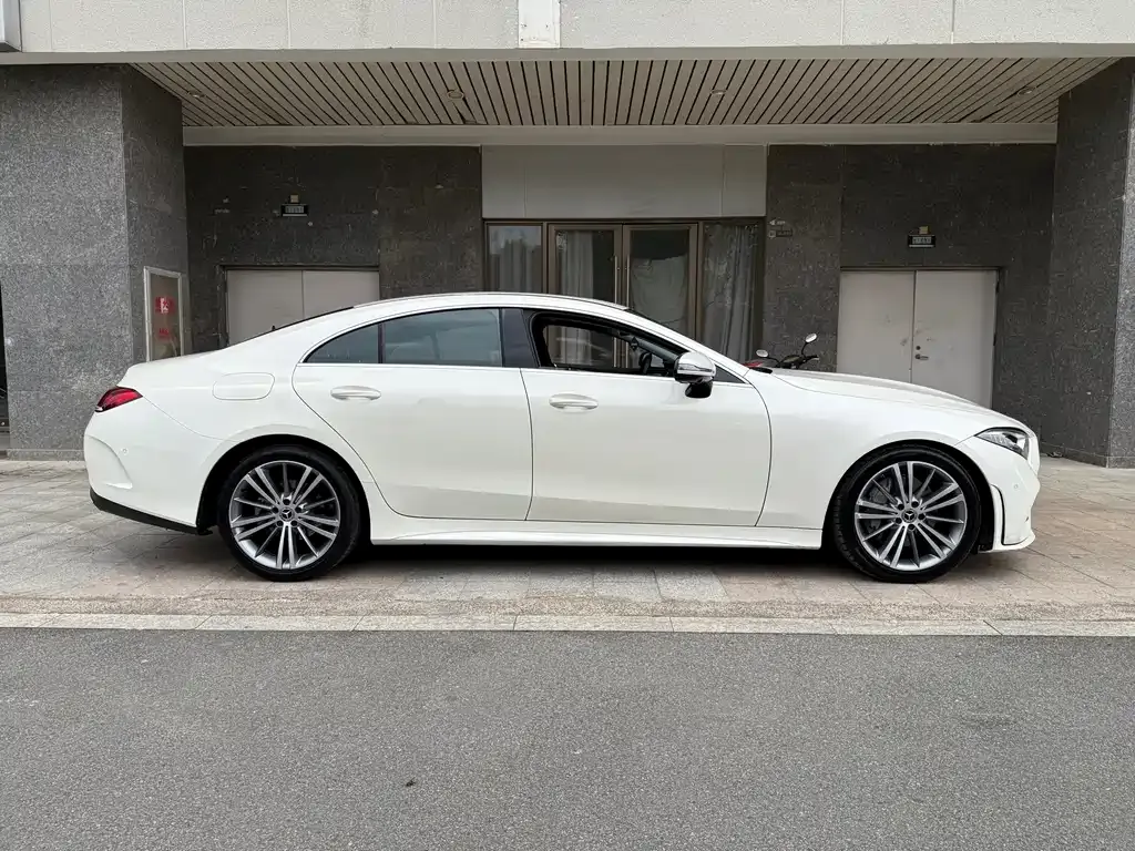Mercedes-Benz CLS — фото 3