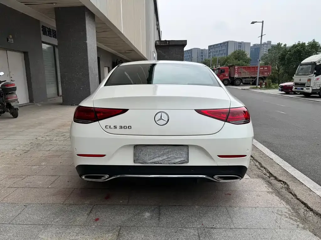 Mercedes-Benz CLS — фото 2