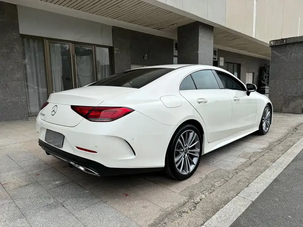 Mercedes-Benz CLS — фото 10