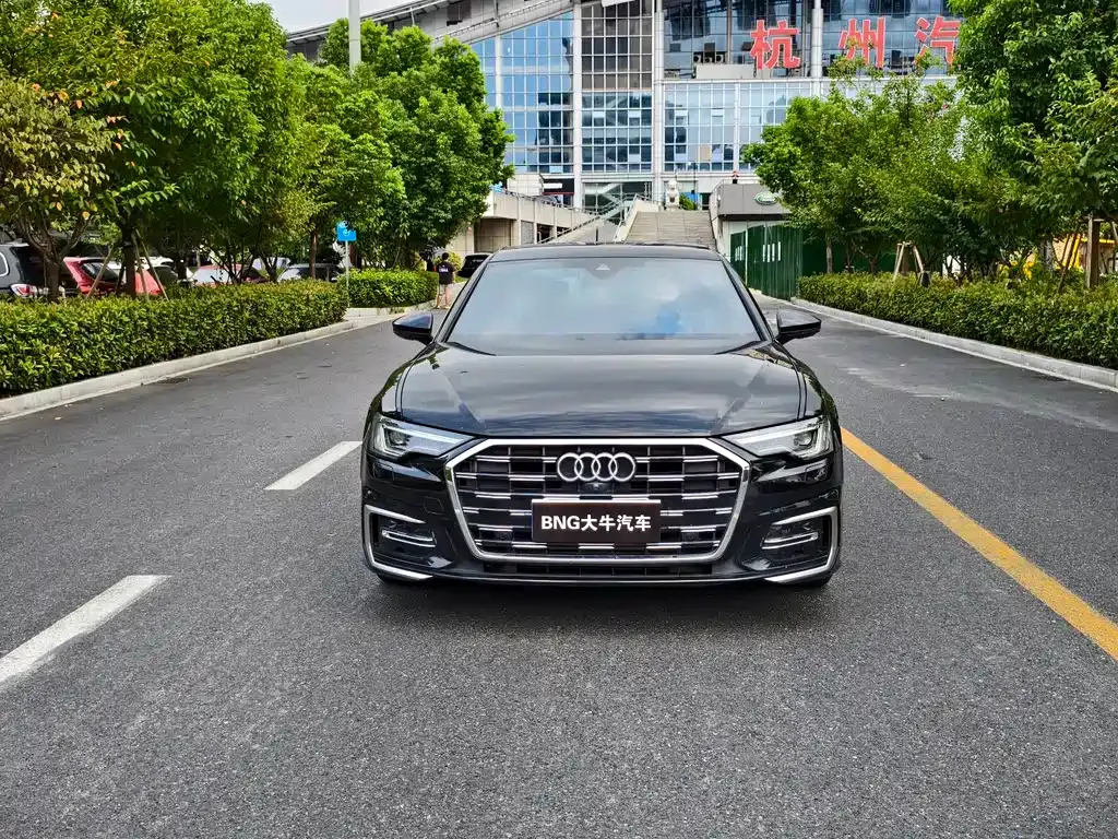 Audi A6L — фото 9